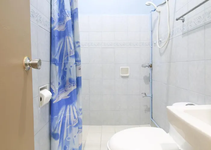 Hotel Reddoorz @ Bankal Lapulapu